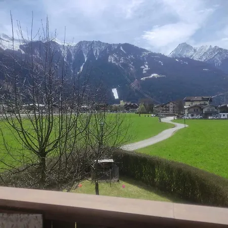 Lovely Double Bedroom With Ensuite & Balcony Mayrhofen
