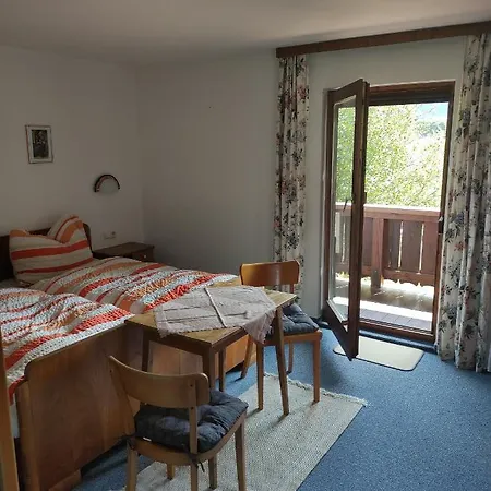 Lovely Double Bedroom With Ensuite & Balcony Homestay Mayrhofen