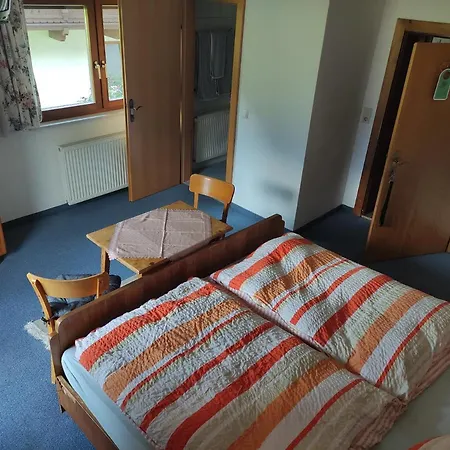 Lovely Double Bedroom With Ensuite & Balcony Mayrhofen